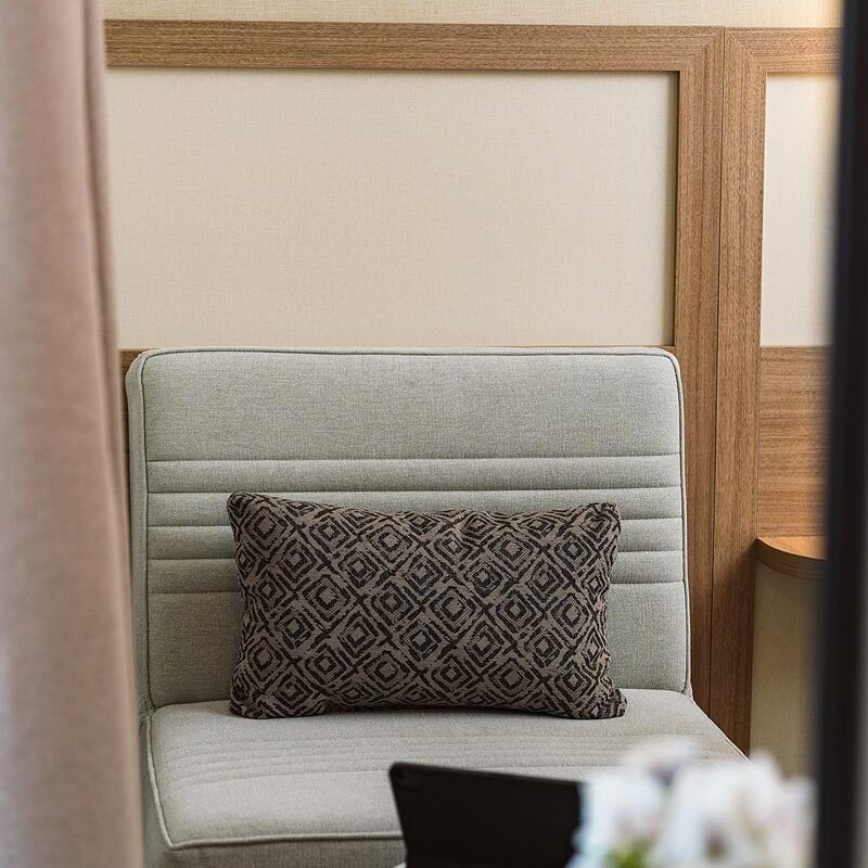 PR SUITES NEOI POROI